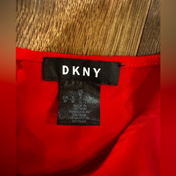 DKNY sleeveless blouse - Picture 3 of 3